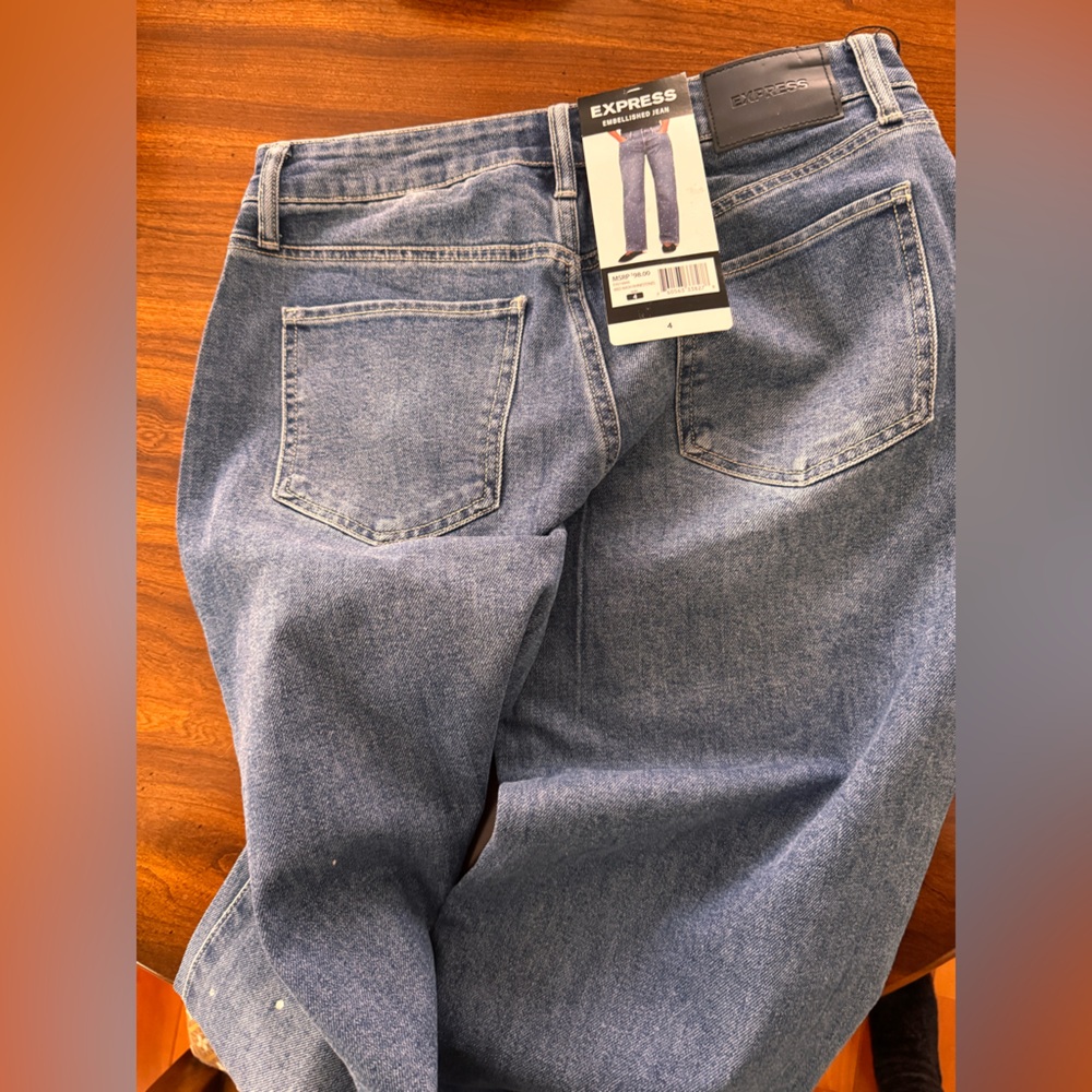 EXPRESS blue denim wide leg jeans with rhinestones on front. SIZE 4. - Picture 6 of 6